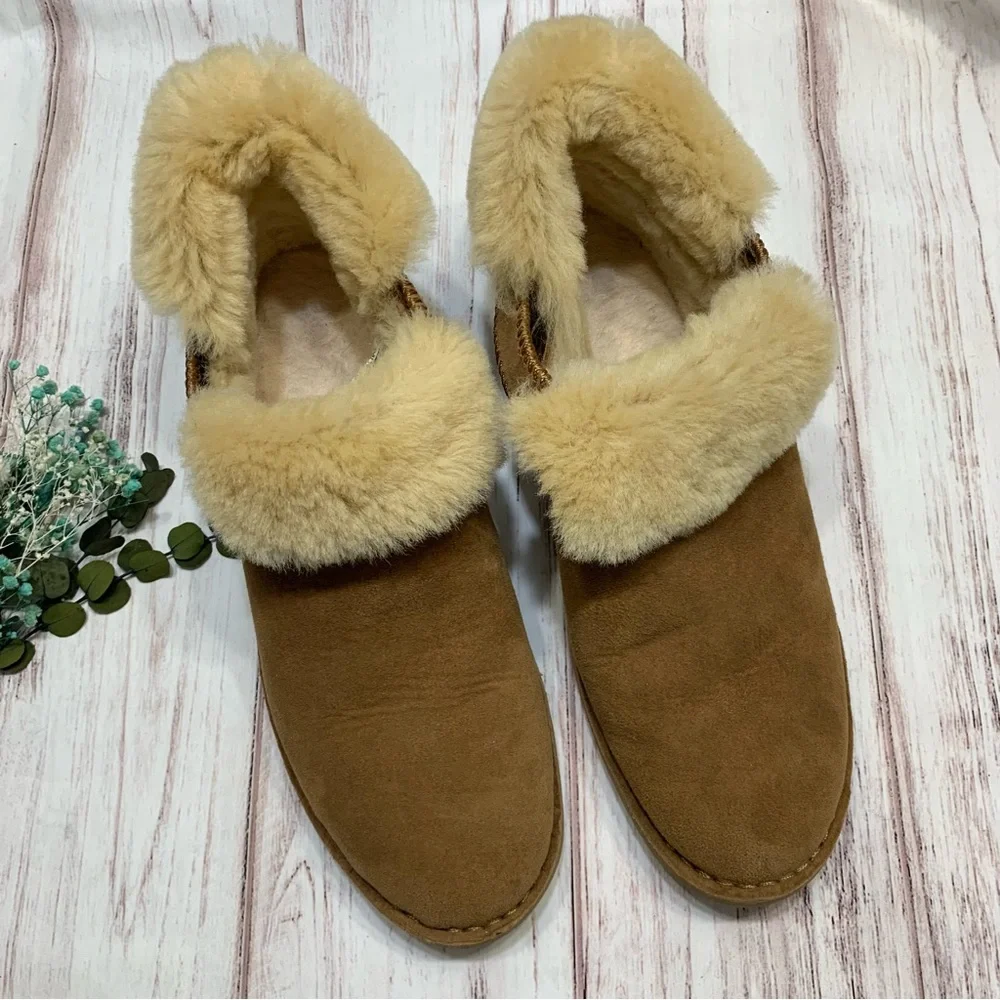 UGG McKay Ankle BOOT - Picture 6 of 17